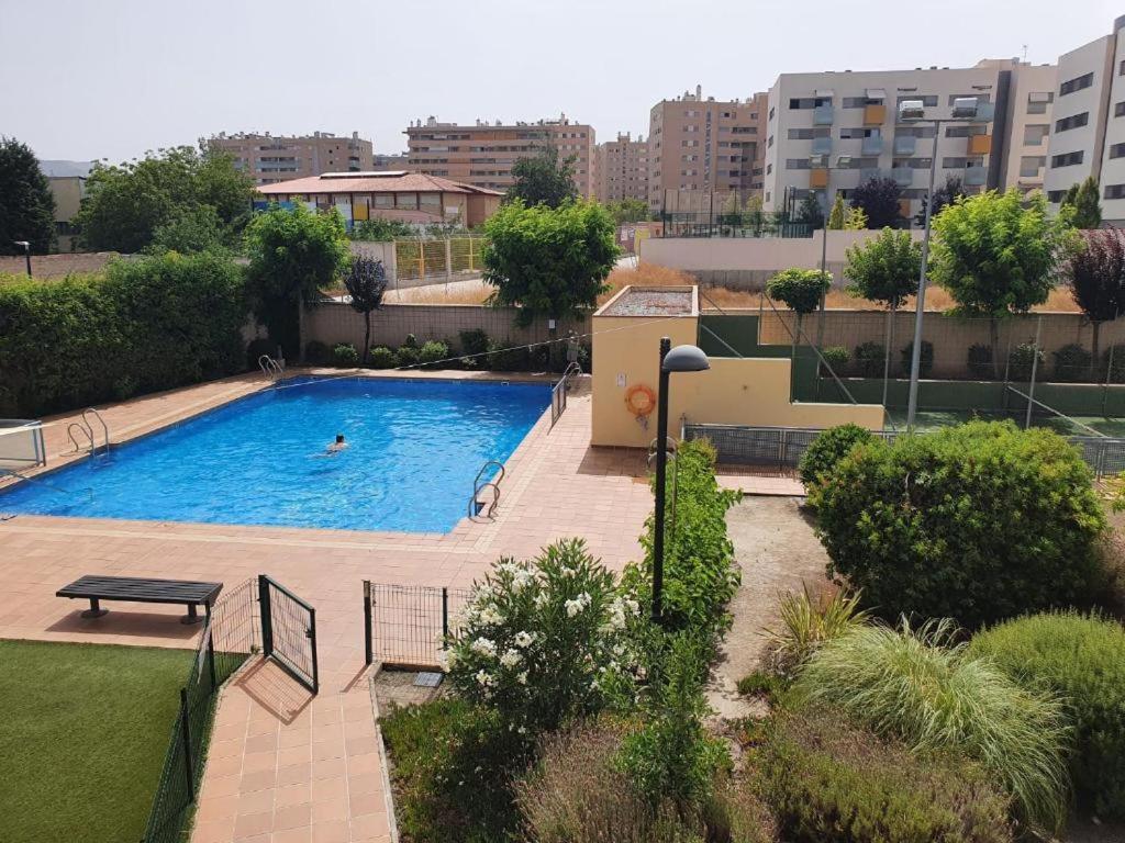 Piso Centro De Granada Junto Al Metro Apartment Exterior foto