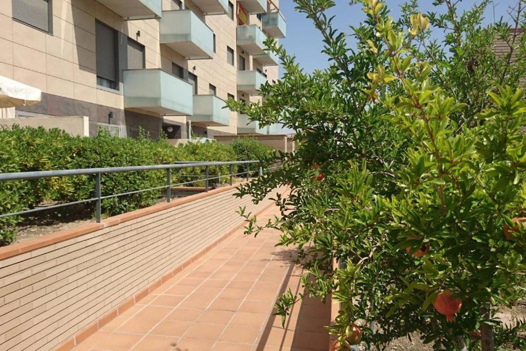 Piso Centro De Granada Junto Al Metro Apartment Exterior foto