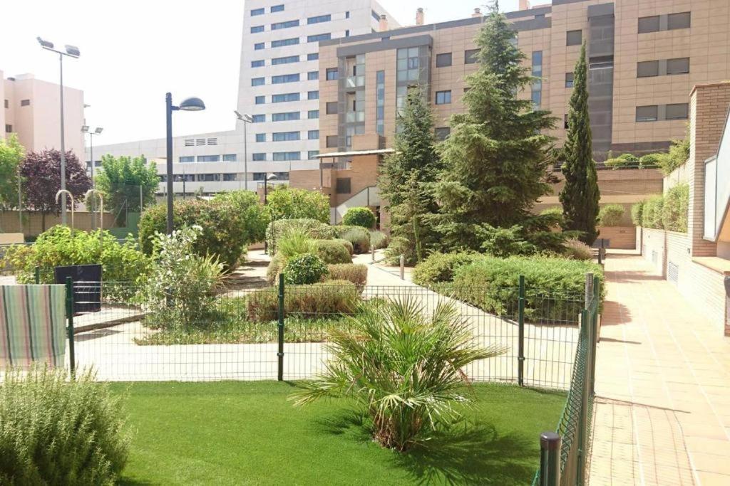 Piso Centro De Granada Junto Al Metro Apartment Exterior foto